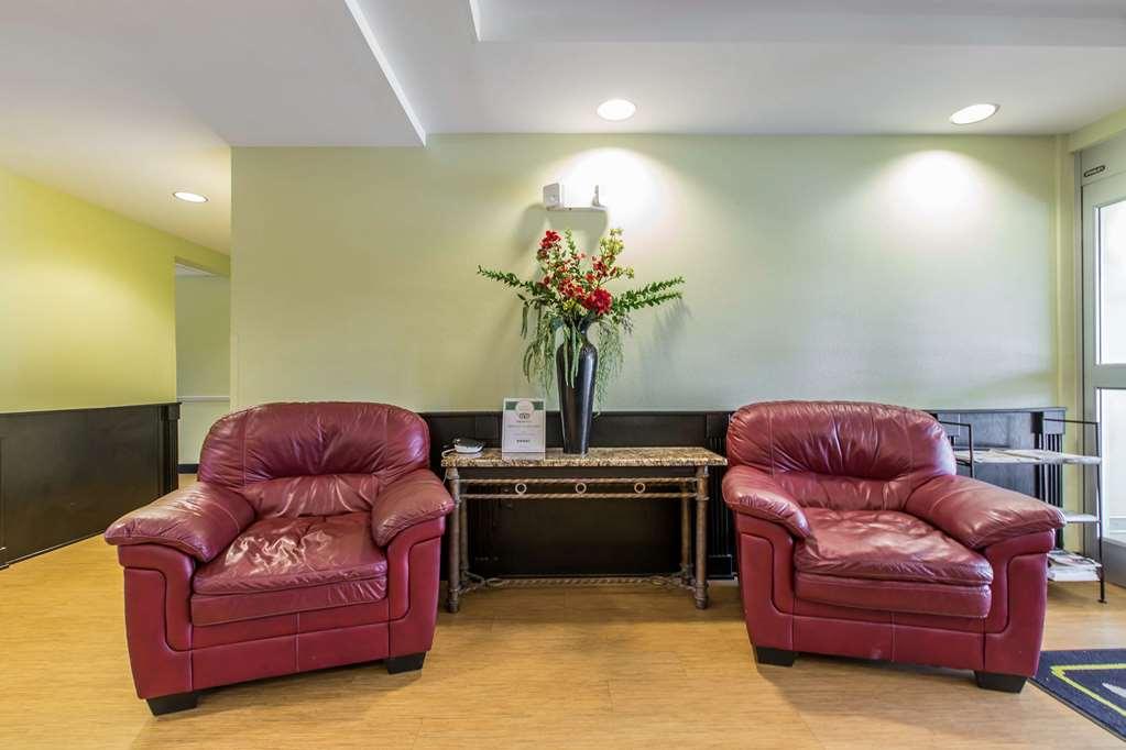 Mainstay Suites Jacksonville Near Camp Lejeune Интериор снимка